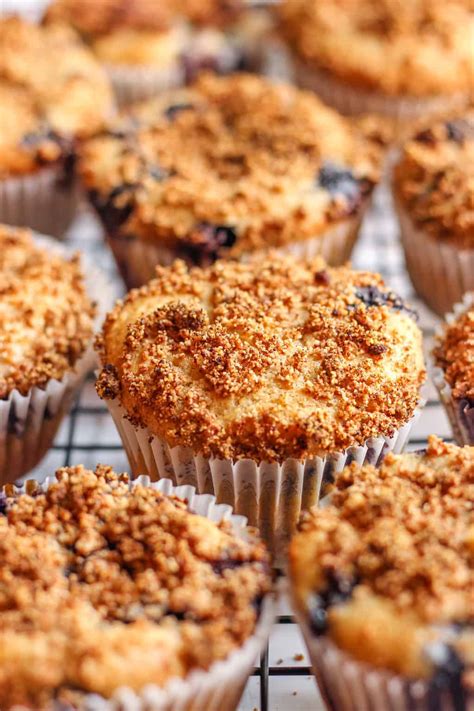 Many people have told me that they can make healthy meals, no problem. Healthy Vegan Blueberry Muffins Recipe (Oil And Sugar-Free ...