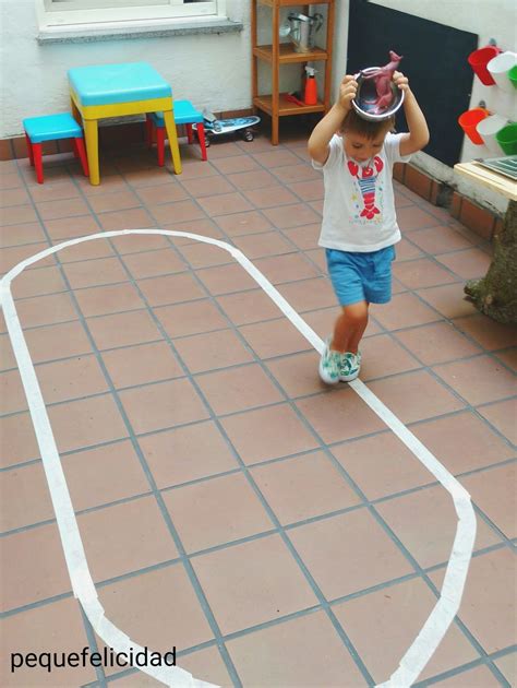 En contra de los videojuegos para niños. EL JUEGO DE "CAMINAR POR LA LÍNEA" MONTESSORI ¿Qué es y ...