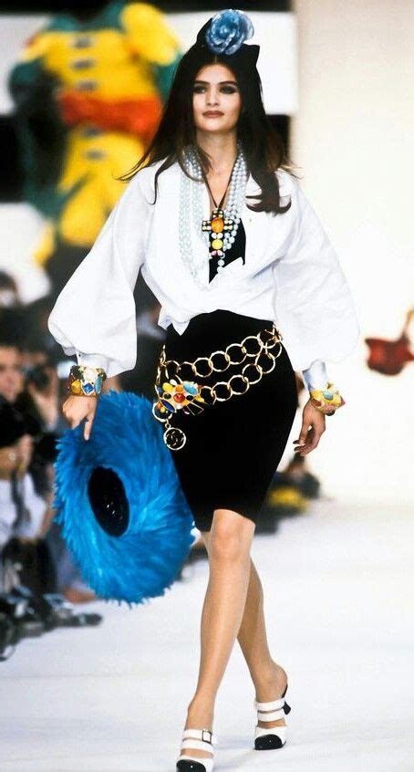 Helena Christensen Chanel Runway Show By Lagerfeld 1991 Fashion High