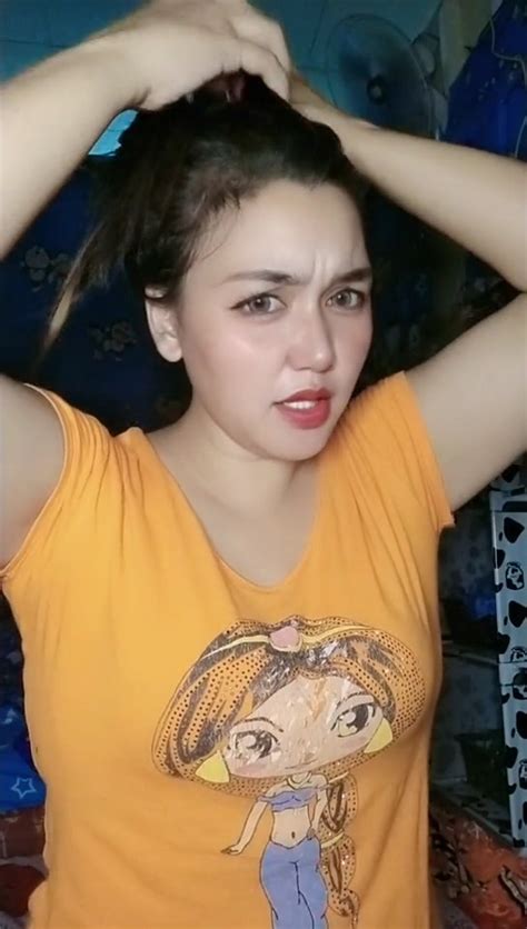 Janda Goyang Tiktok Desah Tante Cantik Bigo Live Hot By Finka Auliaa