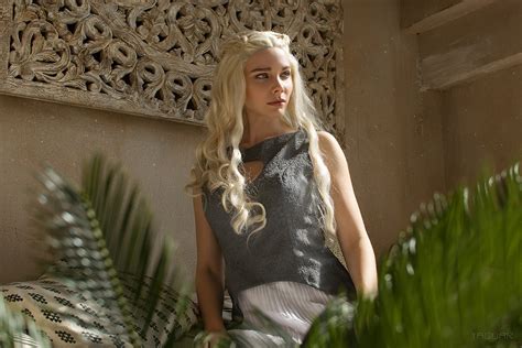 Daenerys Targaryen Game Of Thrones 12 Naked Cosplay Photos