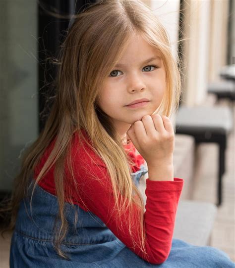 Cine Este și Cum Arată Cea Mai Frumoasă Fetiţă Din Lume Alina Yakupova