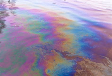 How To Clean Up Oil Spills In Water