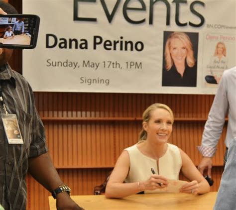 Dana Perino Attracts Big Crowd At Barnes And Noble Book Signing