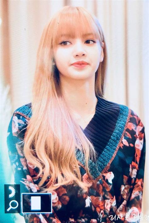 Blackpink Lisa At Moonshot Product Launch Event In Myeongdong💫🌟 🌙