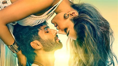 Teri Baaton Mein Aisa Uljha Jiya Shahid Kapoor Kriti Sanon Are Madly In Love In New Poster