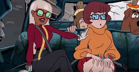 After Decades Of Hints Scooby Doos Velma Is Depicted As A Lesbian The New York Times