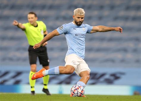 Off topic > kun aguero. Agüero sigue aislado y se perderá los próximos tres ...