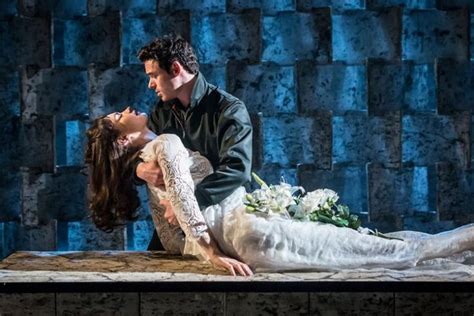 First Look At Richard Madden And Lily James In Romeo And Juliet Richard Madden Lily James