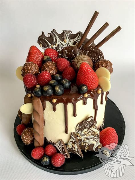 Summer Fruits And Dark Chocolate Drip Cake Drip Cakes Cake