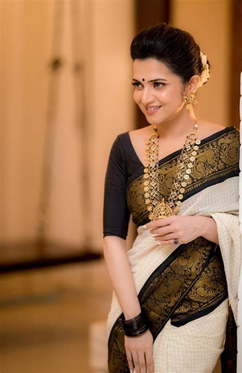 Dhivyadharshini Redefines Elegance And Grace In This Gorgeous Kanchi