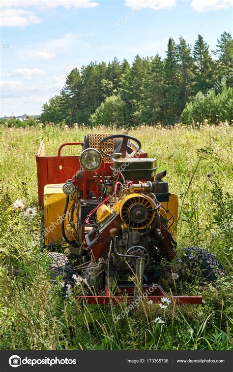 You can make a useful manure spreader from your old box trailer. Homemade Manure Spreader Plans - Homemade Ftempo