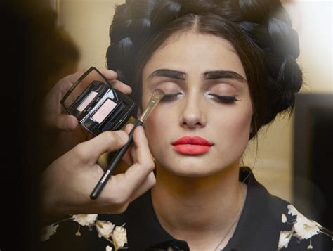 Chanel Cruise 201516 Collection Backstage Beauty Pictures