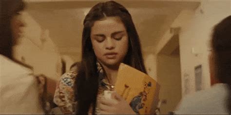 Selena Gomez Plays An Angry Wife In Bad Liar Video Selena Gomez Bad