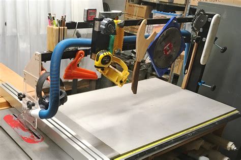 The wise thing to do is to find a table saw. Diy Table Saw Blade Guard Dust Collection