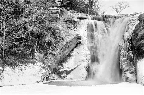 Elk River Falls A Frozen Elk River Falls Features A 50 Foo Flickr