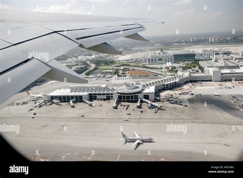 Miami Florida International Airport Miatransportationcommercial
