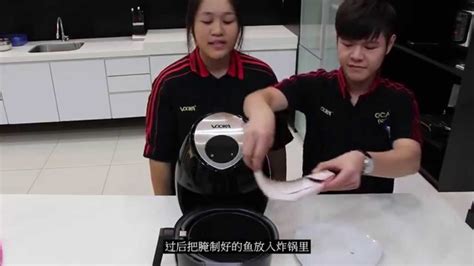 From air fried salmon to crispy tofu, there are plenty of healthy dinner options. Air Fryer_fried fish - YouTube