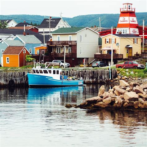 15 Beautiful Towns You Have To Visit In Nova Scotia Narcity Halifax