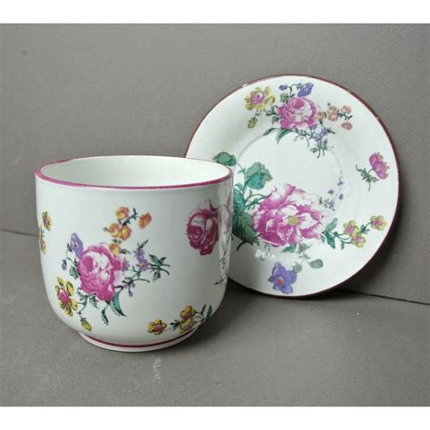 Toutefois, il faut savoir qu'ils ont des fabriqués en métal, ils soulignent un décor industriel, contemporain ou vintage. Petit cache-pot XIXème à fleurs en GIEN - Le palais des ...