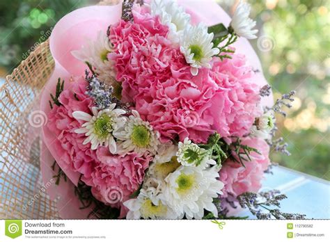 Extra And T For Loverpink And White Flower Bouquet In