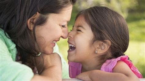 Las Madres Heredan La Inteligencia Emocional A Sus Hijas Mamá Y Maestra