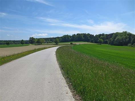 Eine fahrt entlang des knapp 300 kilometer langen isarradweges hat deshalb schon landschaftlich seinen reiz. Panoramaweg Isar-Inn - Radweg von München nach Wasserburg
