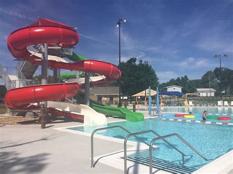New Aquatic Center Opens In Independence
