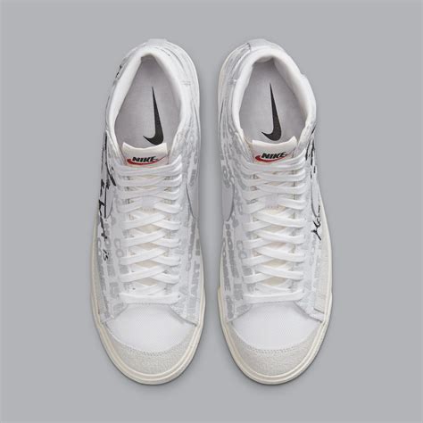 Her first official competition in nike gear will be the wta event in stuttgart, beginning april 22. Naomi Osaka x Comme des Garcons x Nike Blazer Mid Release ...