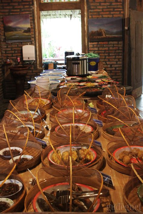 Kampung Jawa Restoran Yogya | GudegNet
