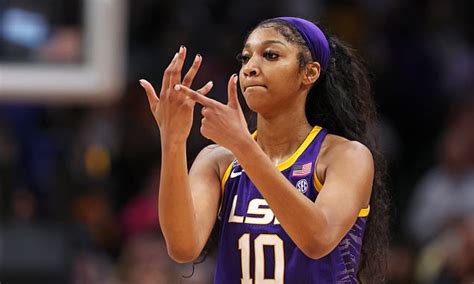 LSU S Bayou Barbie Angel Reese Refuses To Apologize For Taunting