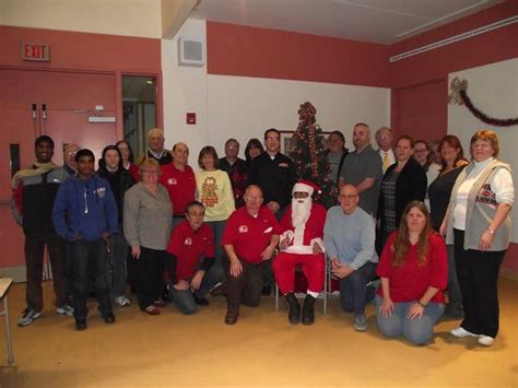 East Central District Elks Bring Santa To The Veterans At Lyons