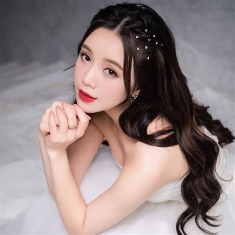 Theo diễn viên hoàng yến, ngay sau đó chị đã báo công an quận tây hồ để xử lý, trích xuất video về vụ việc. Quỳnh Kool Sinh Năm Bao Nhiêu, Tiểu Sử, Đời Tư, Sự Nghiệp ...