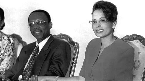 Moïse sei am mittwochmorgen in seinem haus von einem mordkommando getötet worden. 16.12.1990: Aristide wird Präsident in Haiti - Bremen Eins