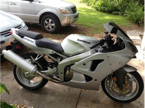With useful servicing information and buying advice for people looking to by a used zzr 600. 2006 Kawasaki Zzr 600 Sportbike for sale on 2040motos