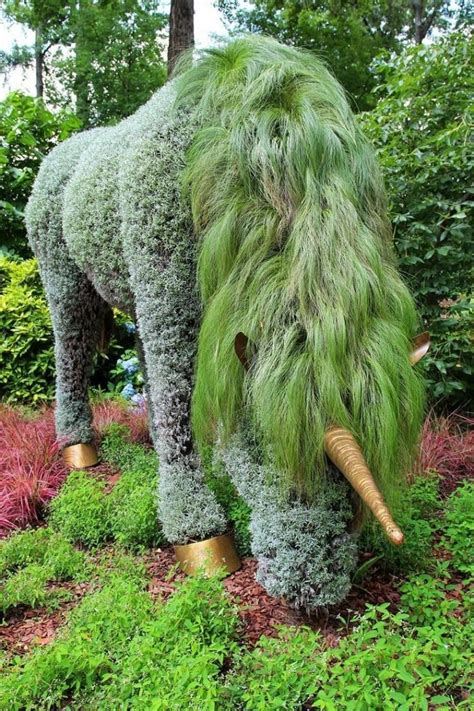22 Unusual And Creative Garden Statues And Ornaments