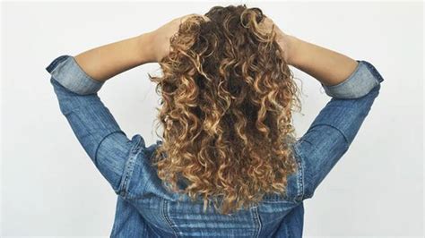 How To Love Your Hair Type Fine Hair Frizzy Hair Coarse Hair Oily