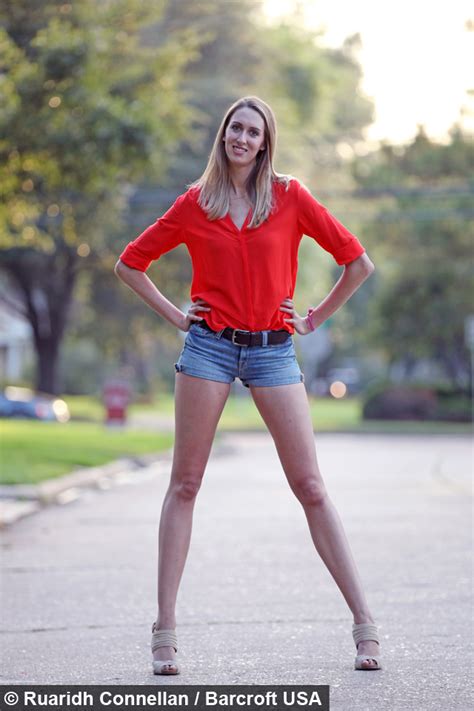 gratuit quinn teen with long legs world s longest legs record broken by texan teen guinness