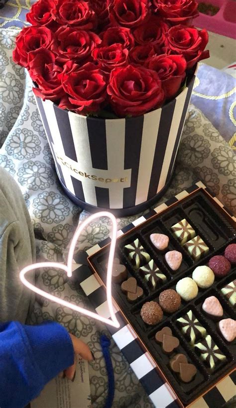 çiçek Hediye Aşk Instagram Hikaye çikolata Doğumgünü Story