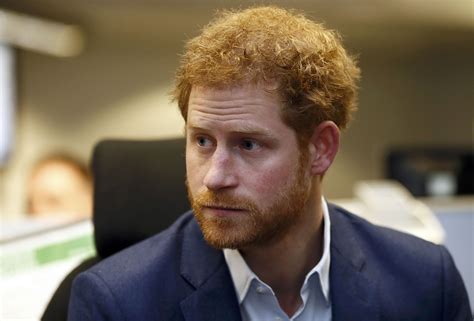Prince harry, 36, is extremely proud of his military links and focusses much of his charitable work on helping veterans. Le prince Harry revient sur le «chaos total» qui a suivi ...