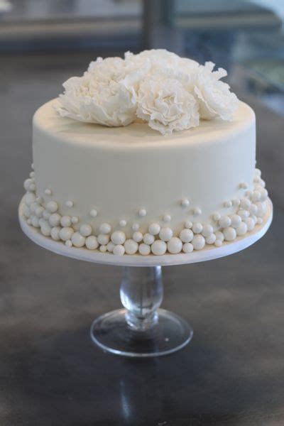 Simple Single Layer White Wedding Cake With Tiny Fondant