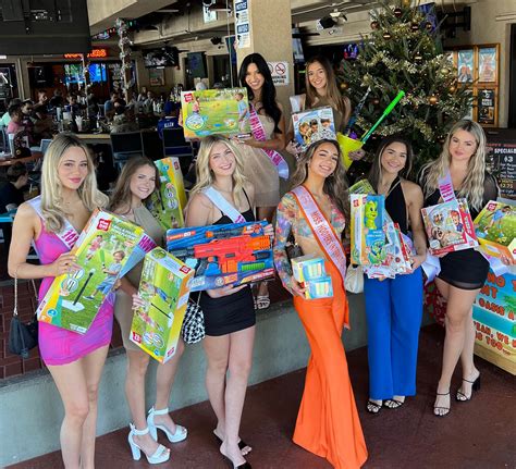 Sarasota Hooters Girls Participate In Calendar Tours Sarasota Fl Patch