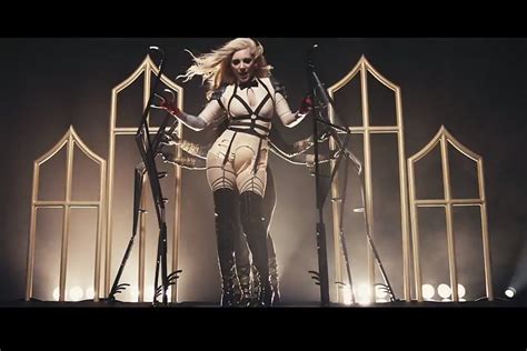 In This Moment S Maria Brink Talks Black Widow Disc More