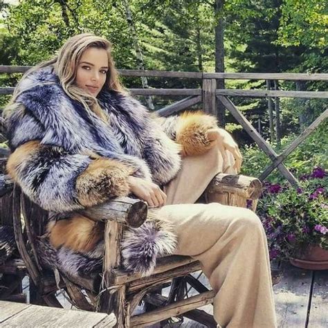 go fur it girls chinchilla fox fur coat fur coats fabulous furs fur fashion fashion models