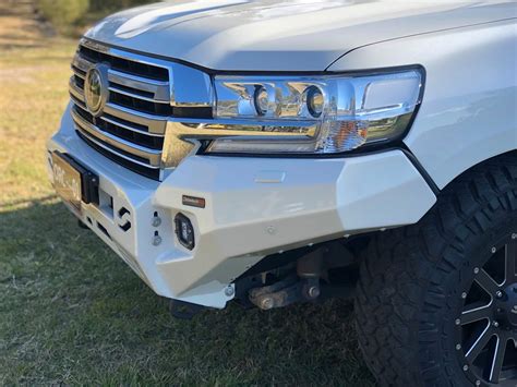 RIVAL ALLOY FRONT BUMPER TO SUIT LANDCRUISER 200 SERIES