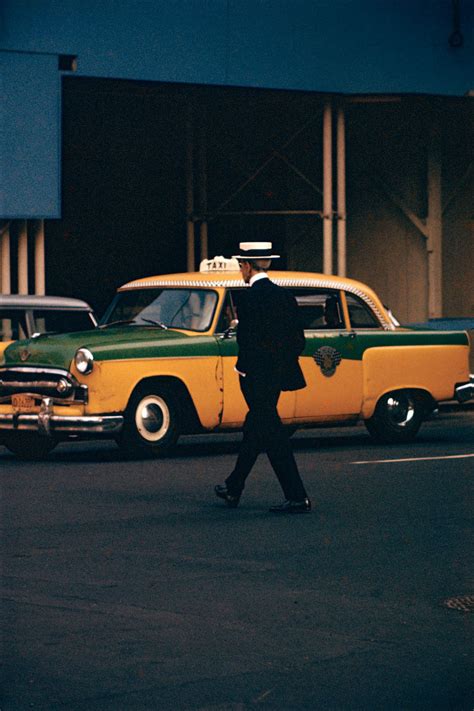 This Saul Leiter Retrospective Celebrates His Color Photography Plain