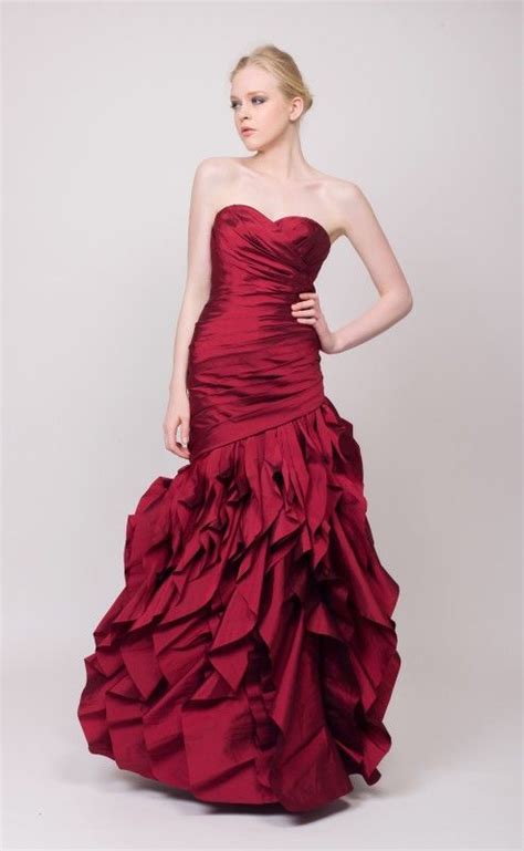 A Wine Red Evening Gown Perfect For A Silky Seductress Sweetheart