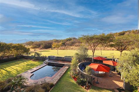 5 Bedroom House For Sale in Waterlake Farm Lifestyle Estate | RE/MAX