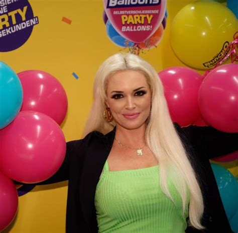 Daniela katzenberger muss wieder ran. Daniela Katzenberger: «Ich sah früher älter aus» - WELT