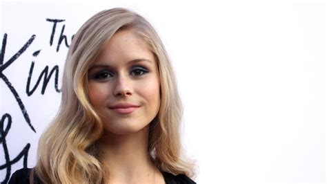 True Detectives Red Herring Actress Erin Moriarty Who Plays Martys